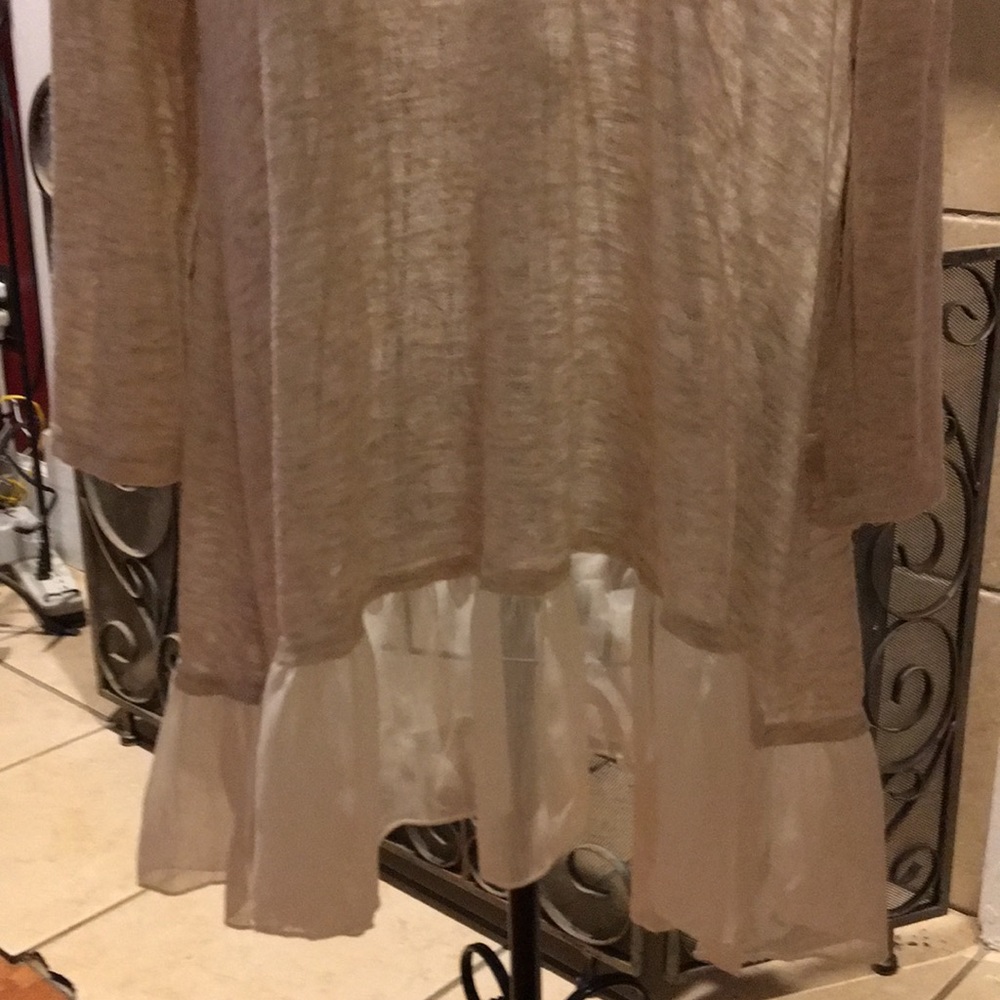 NWT Living Doll semi sheer Tunic❤️ - Picture 3 of 9